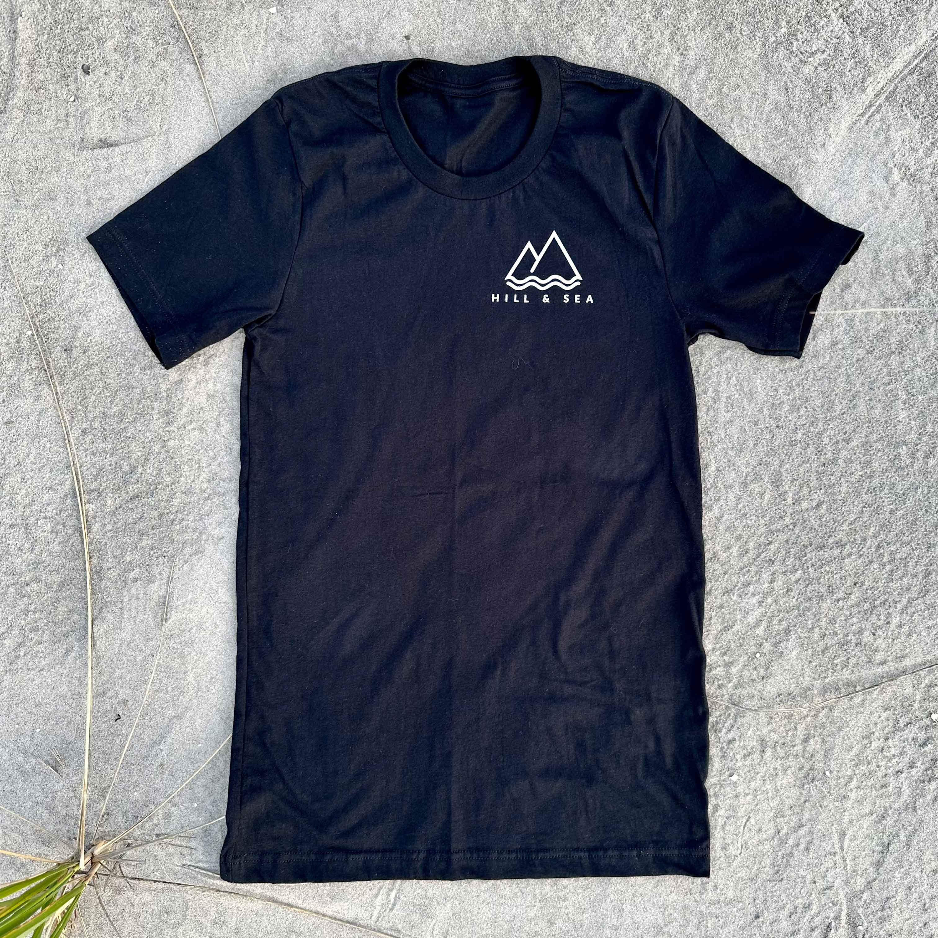 Black short sleeve t-shirt – Hill & Sea Company