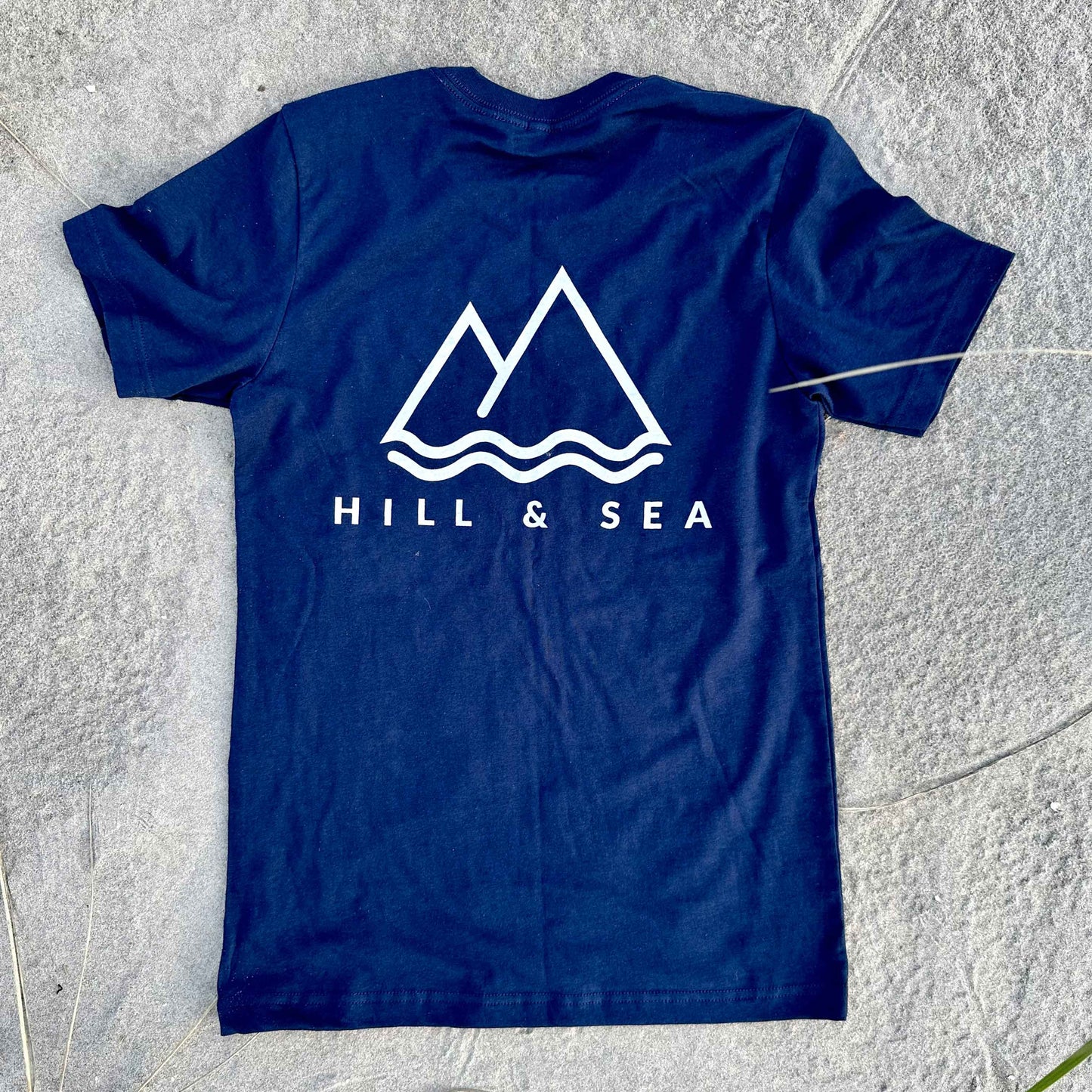 Navy short sleeve t-shirt